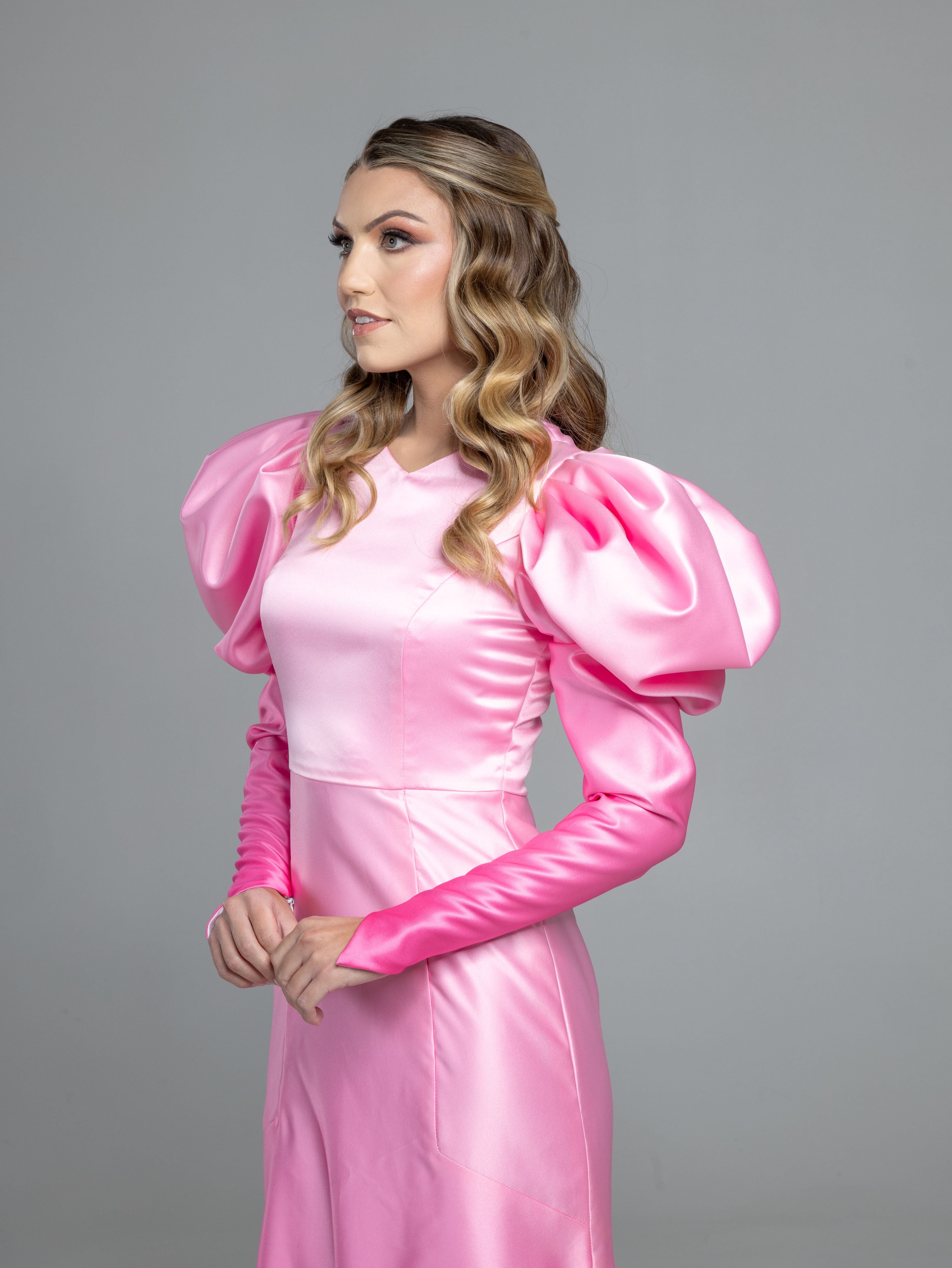 The Barbie Gown 00 / Try On At Home The Barbie Gown 00 / Try On At Home