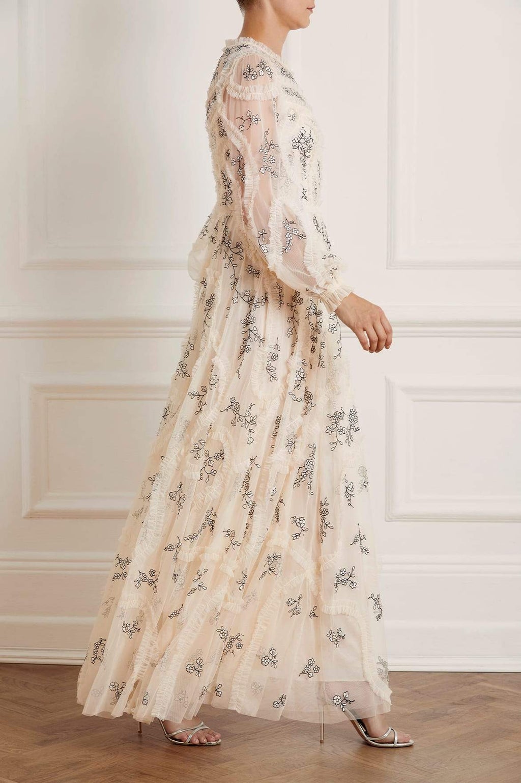 Ivory Toile Gown | Liylah | Modest Gown Rental 2 / Ivory / 12 Day Rental Ivory Toile Gown | Liylah | Modest Gown Rental 2 / Ivory / 12 Day Rental
