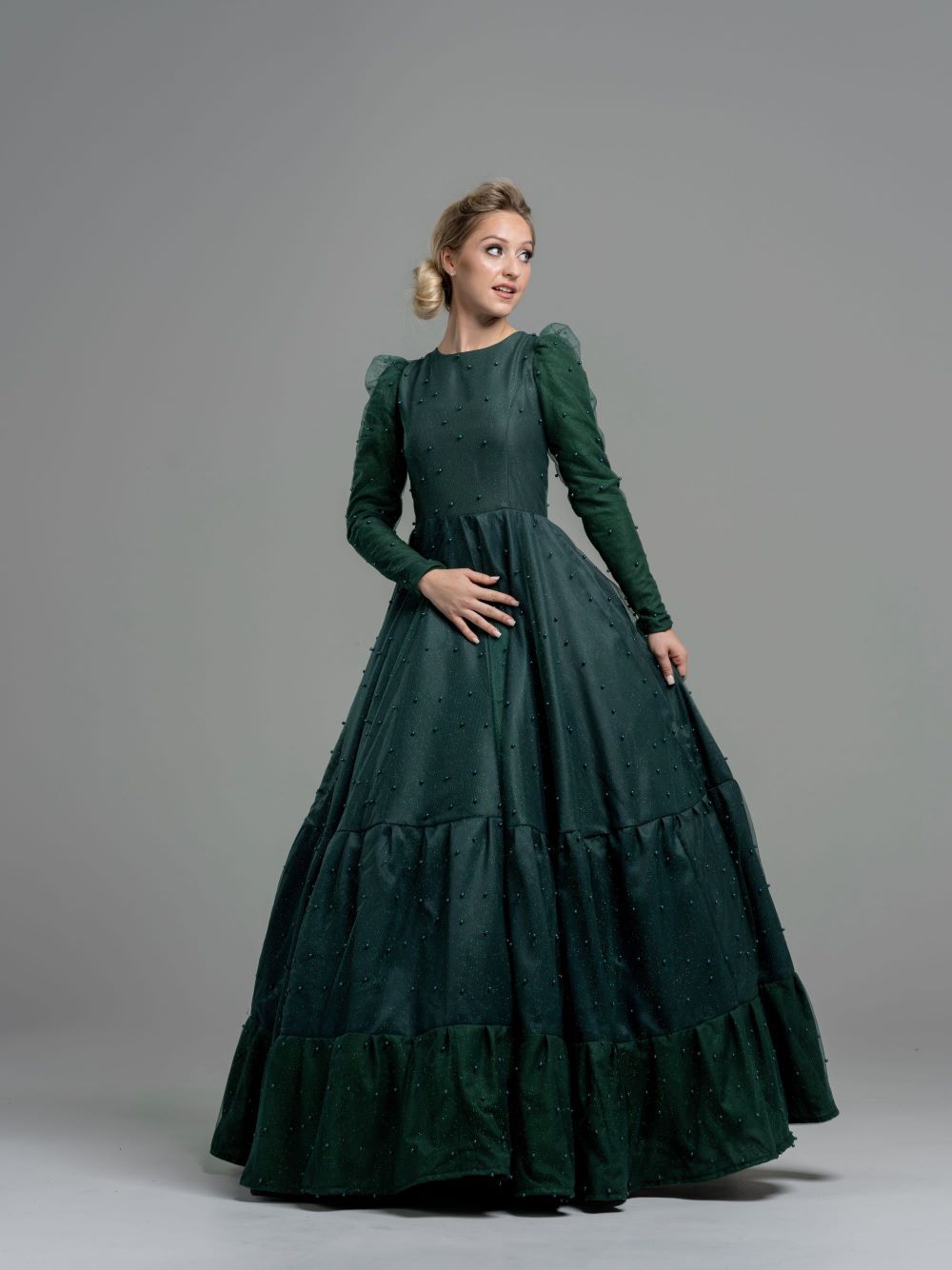 Shimmer Ruffled Gown 4 / 12 Day Rental Shimmer Ruffled Gown 4 / 12 Day Rental